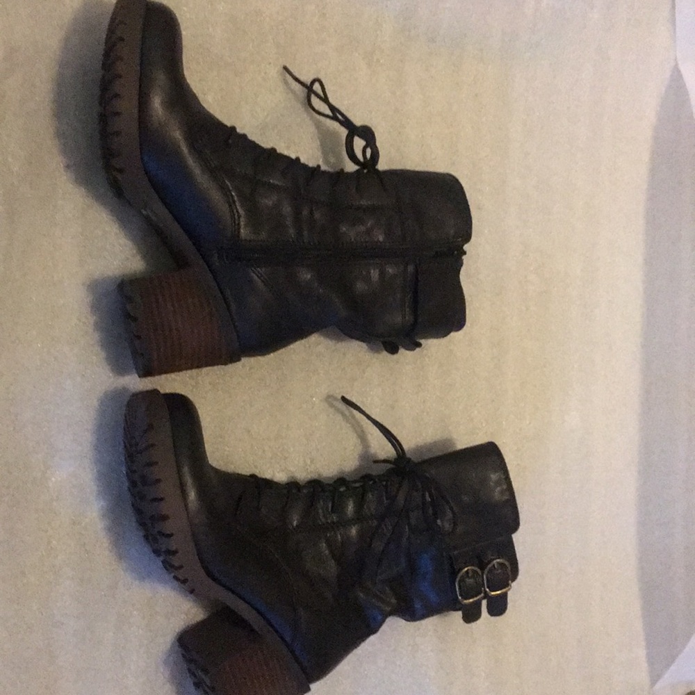 Lucky brand boot.
